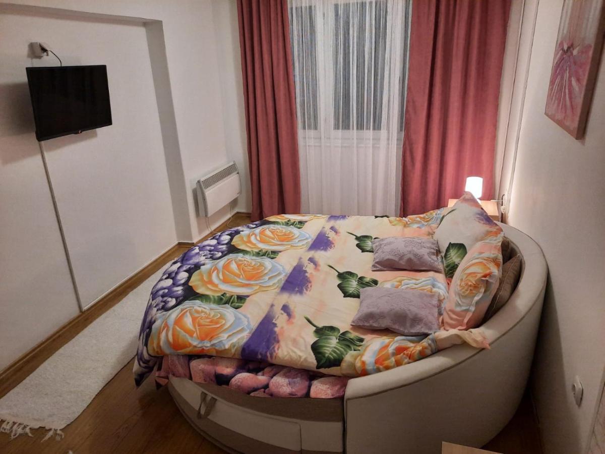Apartman Rada 2 Bijeljina Exterior foto